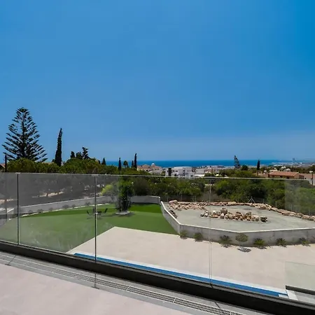 Exclusive 7-bdr With Panoramic Views & Saltwater Swimming Pool! Villa Ayia Napa