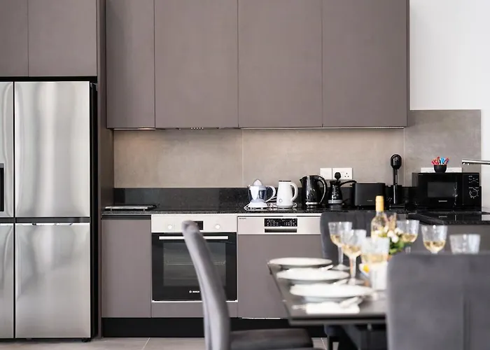 Exclusive 7-bdr With Panoramic Views & Saltwater Swimming Pool! ヴィラ *