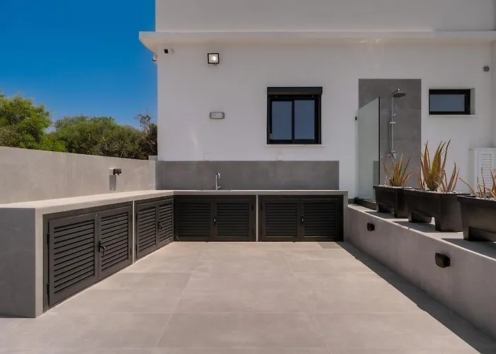 ヴィラ Exclusive 7-bdr With Panoramic Views & Saltwater Swimming Pool!