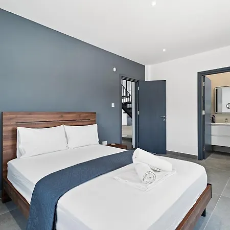 Βίλα Exclusive 7-bdr With Panoramic Views & Saltwater Swimming Pool! *