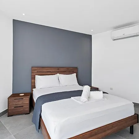 Βίλα Exclusive 7-bdr With Panoramic Views & Saltwater Swimming Pool! *