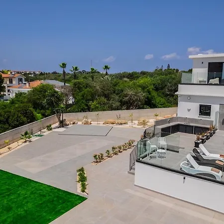 Exclusive 7-bdr With Panoramic Views & Saltwater Swimming Pool! * Αγία Νάπα