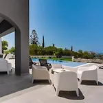 Exclusive 7-bdr With Panoramic Views & Saltwater Swimming Pool! 圣纳帕