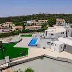 Exclusive 7-bdr With Panoramic Views & Saltwater Swimming Pool!