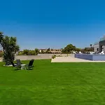 Exclusive 7-bdr With Panoramic Views & Saltwater Swimming Pool! 别墅 *