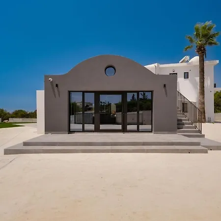 Вилла Exclusive 7-bdr With Panoramic Views & Saltwater Swimming Pool! *