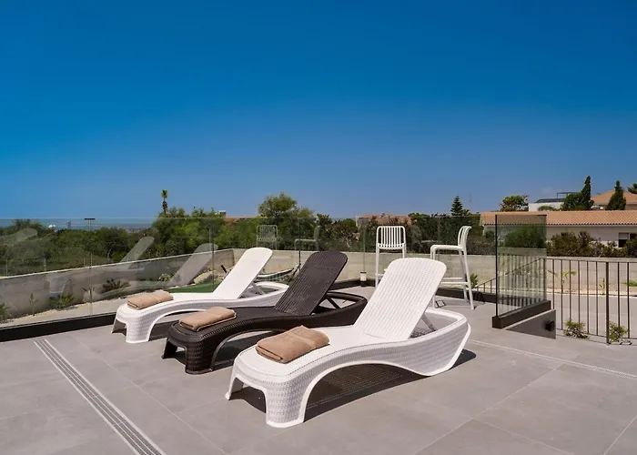Exclusive 7-bdr With Panoramic Views & Saltwater Swimming Pool! Villa Agia Napa