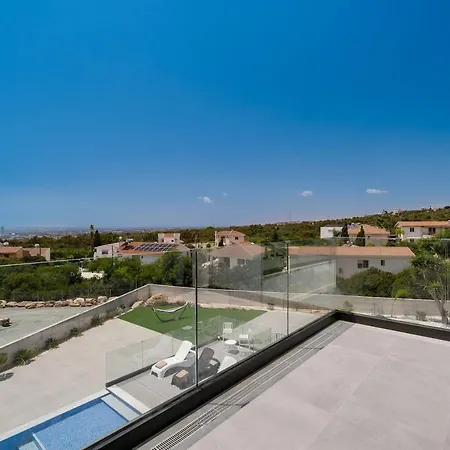 Villa Exclusive 7-bdr With Panoramic Views & Saltwater Swimming Pool!